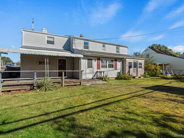 30 Hickory Lane, Levittown NY 11756