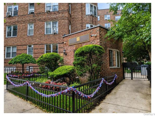 73-12 35th Avenue D32, Jackson Heights NY 11372