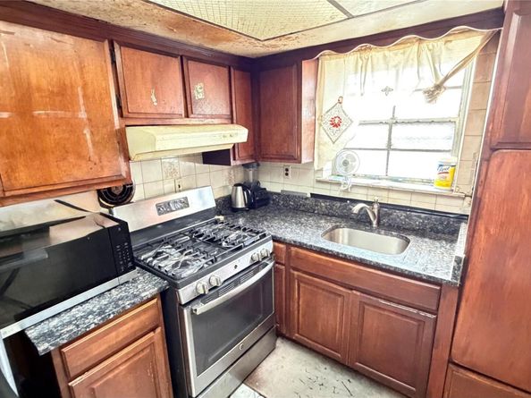 2016 Lafayette Avenue, Bronx NY 10473