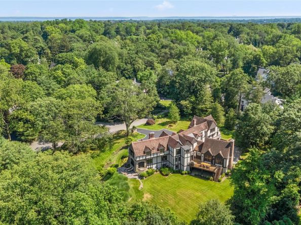 4 Commodore Avenue, Rye NY 10580