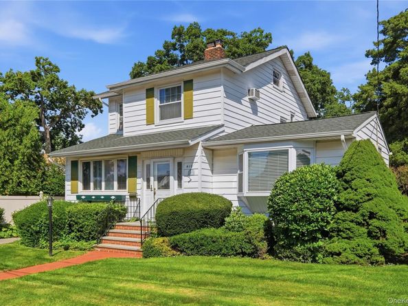 410 Clinton Street, Bellmore NY 11710