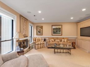 51 Wimbledon Drive, Roslyn NY 11576