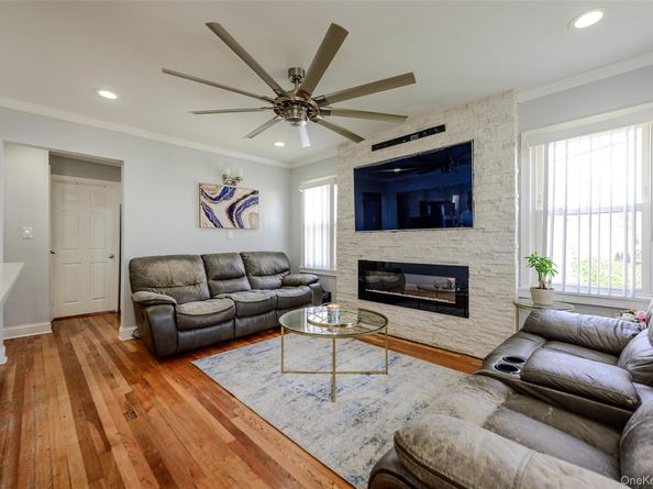 58 N Montgomery Street, Valley Stream NY 11580