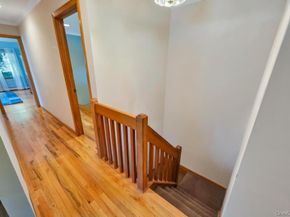 8 Camille Lane, Holbrook NY 11741