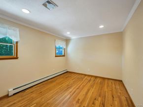 8 Camille Lane, Holbrook NY 11741