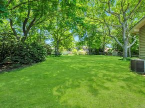 8 Camille Lane, Holbrook NY 11741