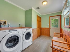 8 Camille Lane, Holbrook NY 11741