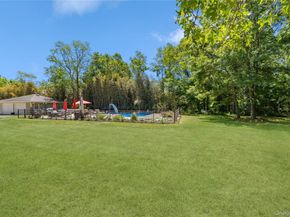 280 Holbrook Road, Ronkonkoma NY 11779