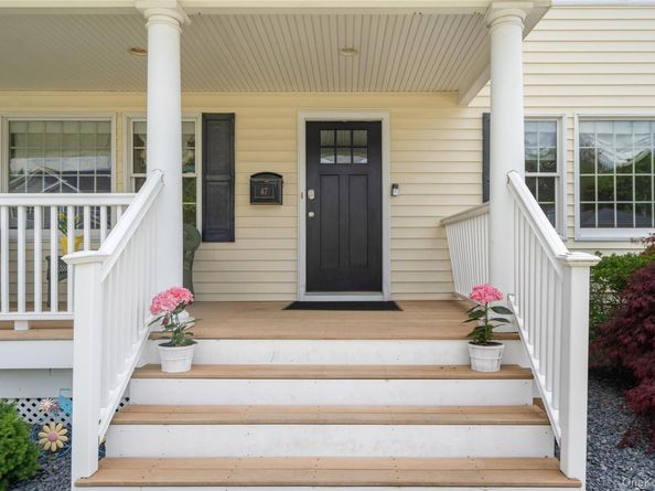 47 Syosset Circle, Syosset NY 11791