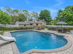 14 Brittany Court, Northport NY 11768