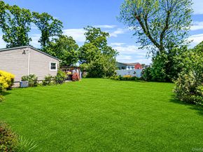 9 Sylvan Street, Bay Shore NY 11706