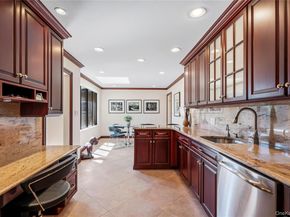 265 Sparrow Drive 265, Manhasset NY 11030