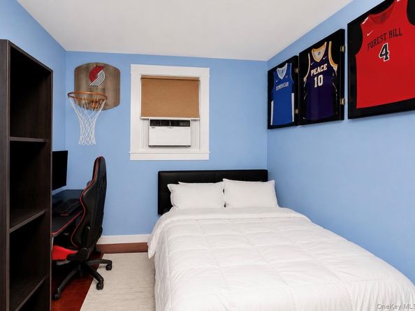 636 E 219th Street, Bronx NY 10467