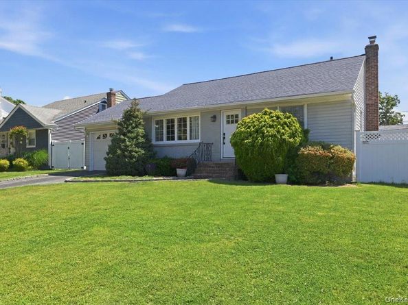 1829 Hannington Avenue, Wantagh NY 11793
