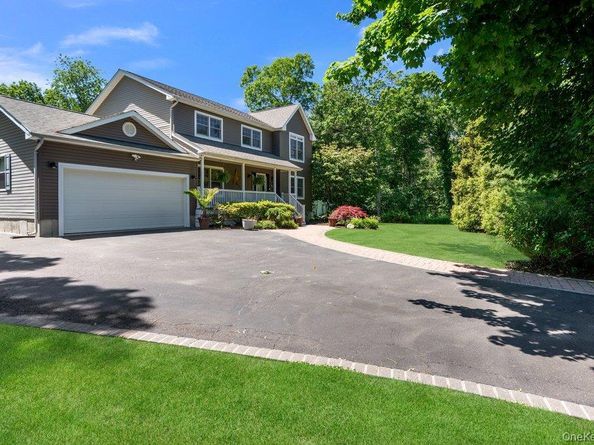 131 Jamaica Avenue, Medford NY 11763