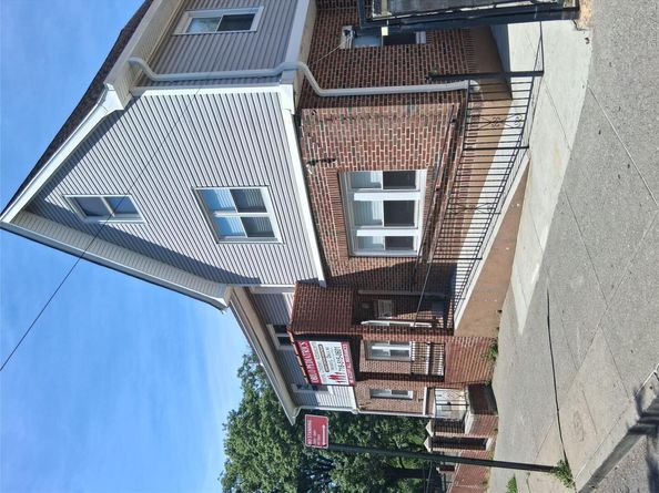 601 E 226th Street, Bronx NY 10466