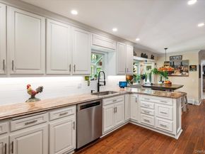 33 Bob O Link Lane, Northport NY 11768