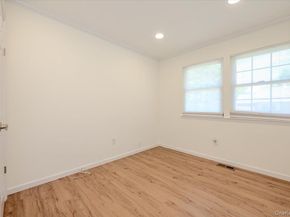 95 Aspen Drive E, Woodbury NY 11797