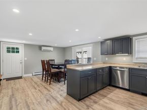 105 Sequams Lane E, West Islip NY 11795