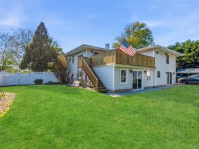 105 Sequams Lane E, West Islip NY 11795