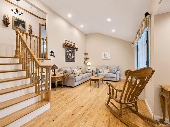 47 Newtown Avenue, Selden NY 11784