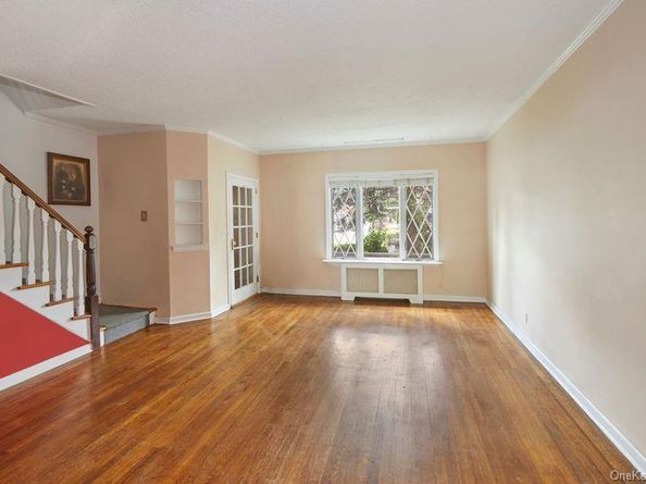 6157 77th Place, Middle Village NY 11379
