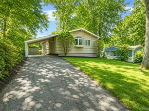 18 Roxbury Street, Huntington Station NY 11746