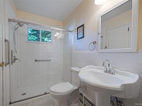 18 Roxbury Street, Huntington Station NY 11746