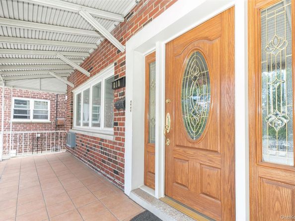810 Neill Avenue, Bronx NY 10462