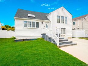 52 Martha Street, Freeport NY 11520