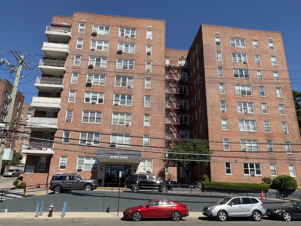 365 Bronx River Road 3J, Yonkers NY 10704