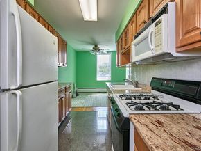 60 Hempstead Avenue 3P, Lynbrook NY 11563