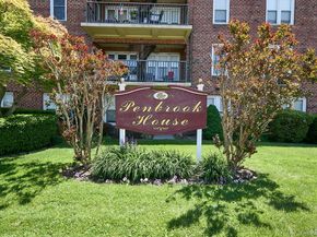 60 Hempstead Avenue 3P, Lynbrook NY 11563
