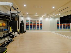 5000 Royal Court 5101, North Hills NY 11040