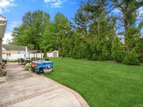 48 Lawrence Avenue, Holbrook NY 11741