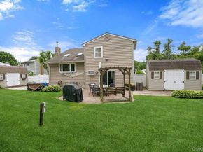 48 Lawrence Avenue, Holbrook NY 11741