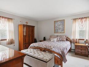 48 Lawrence Avenue, Holbrook NY 11741