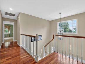 12 Newton Court, Croton-on-Hudson NY 10520