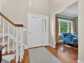 12 Newton Court, Croton-on-Hudson NY 10520