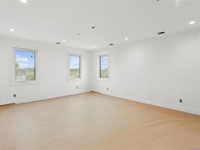 400 E Olive Street, Long Beach NY 11561