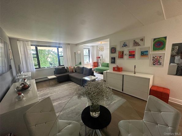 35 Stewart Place 204A, Mount Kisco NY 10549