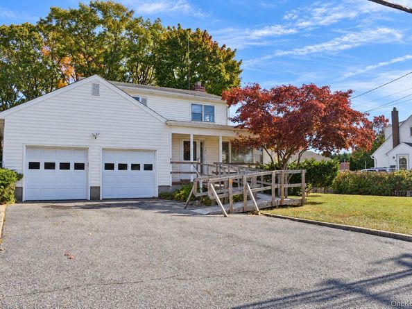 131 Irish Lane, East Islip NY 11730
