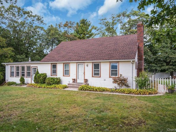 79 Wicks Road, Commack NY 11725