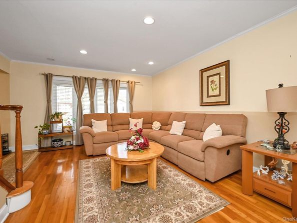 Undisclosed Address #1060508, Bellerose NY 11426