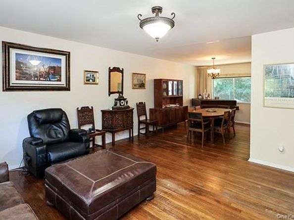 108 Sugar Toms Lane, East Norwich NY 11732