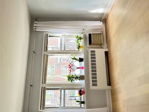 13846 68th Drive A, Flushing NY 11367