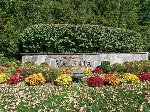 13 Bernheimer Lane, Cortlandt Manor NY 10567