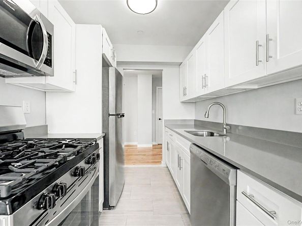 671 Bronx River Road 6k, Yonkers NY 10704