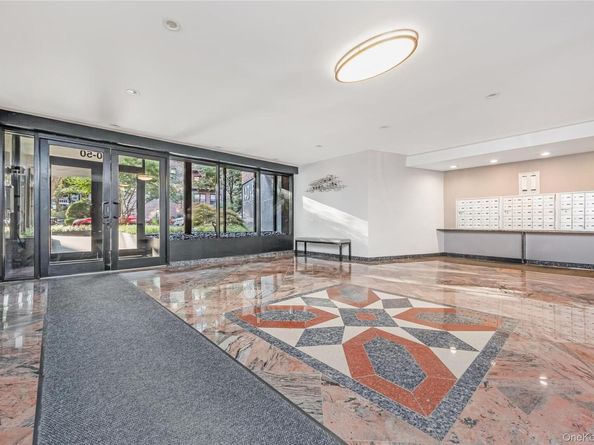 14050 Burden Crescent 2E, Briarwood NY 11435