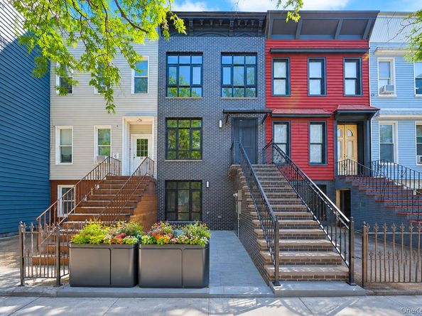 25 Goodwin Place, Brooklyn NY 11221